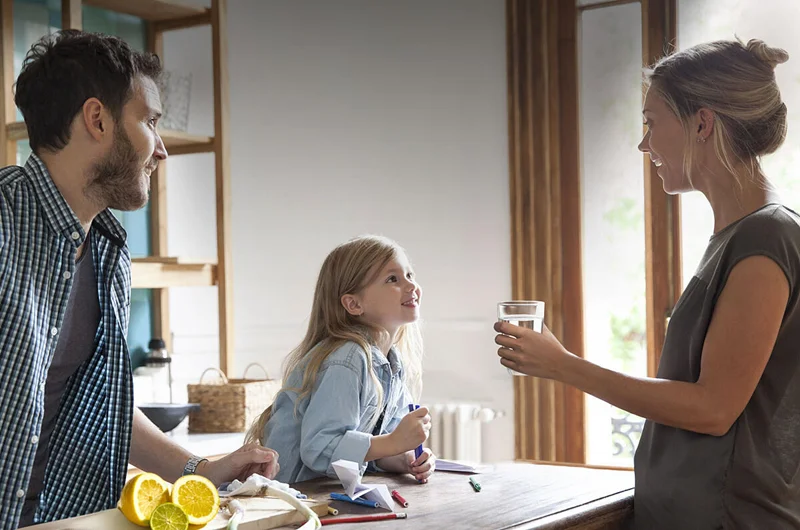 اهمیت مصرف آب تصفیه شده برای کودکان